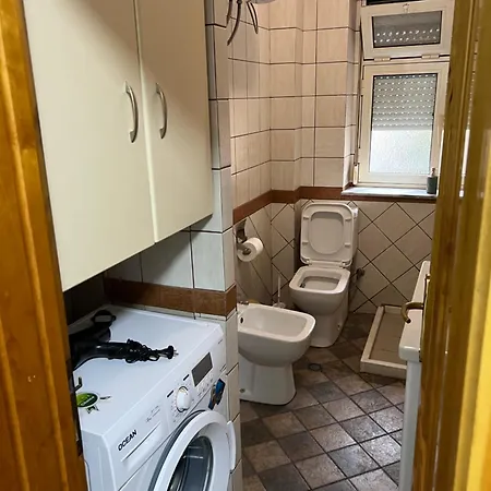 Bright & Roomy Myslym Shyri Appartamento Tirana