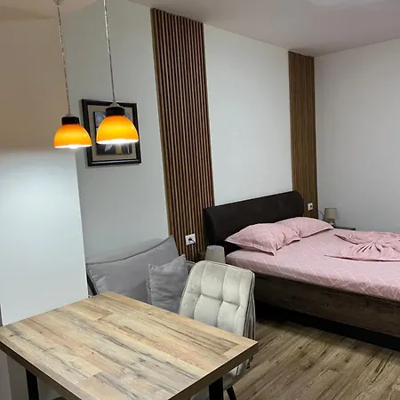 Bright & Roomy Myslym Shyri Apartamento Tirana